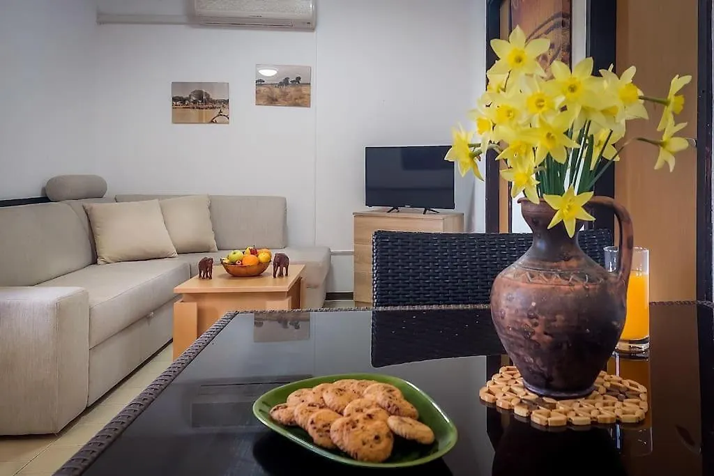 Poolside Compact Family Cottage Bella Rovinjsko Selo 0*,  Croatia